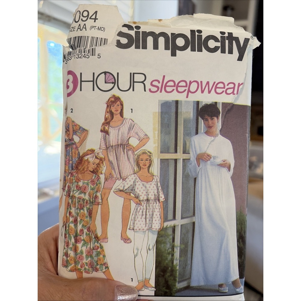 Simplicity 8094 Sewing Pattern Sleepwear Nightgown Robe Leggings Size 8-16 Uncut